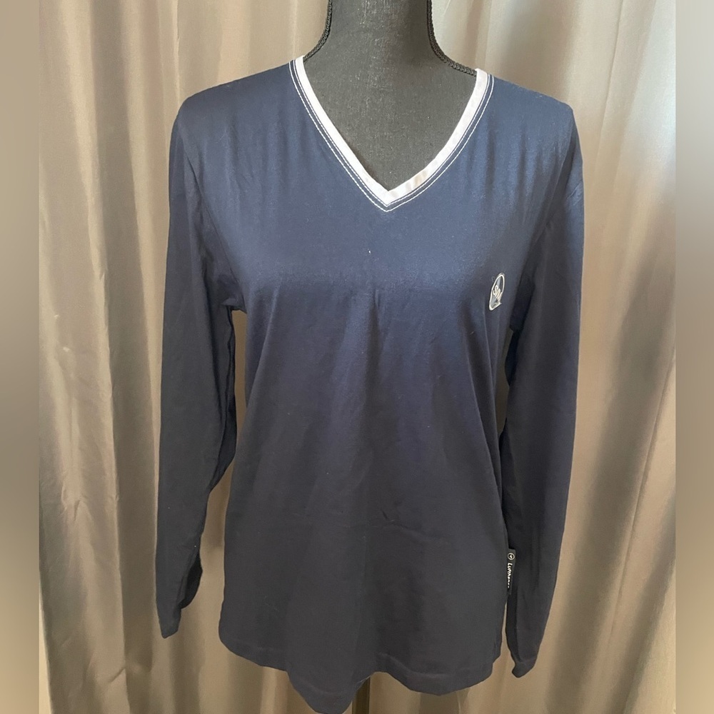 242. VanLaack Vneck Long Sleeve Tee, Size S/M, NWOT